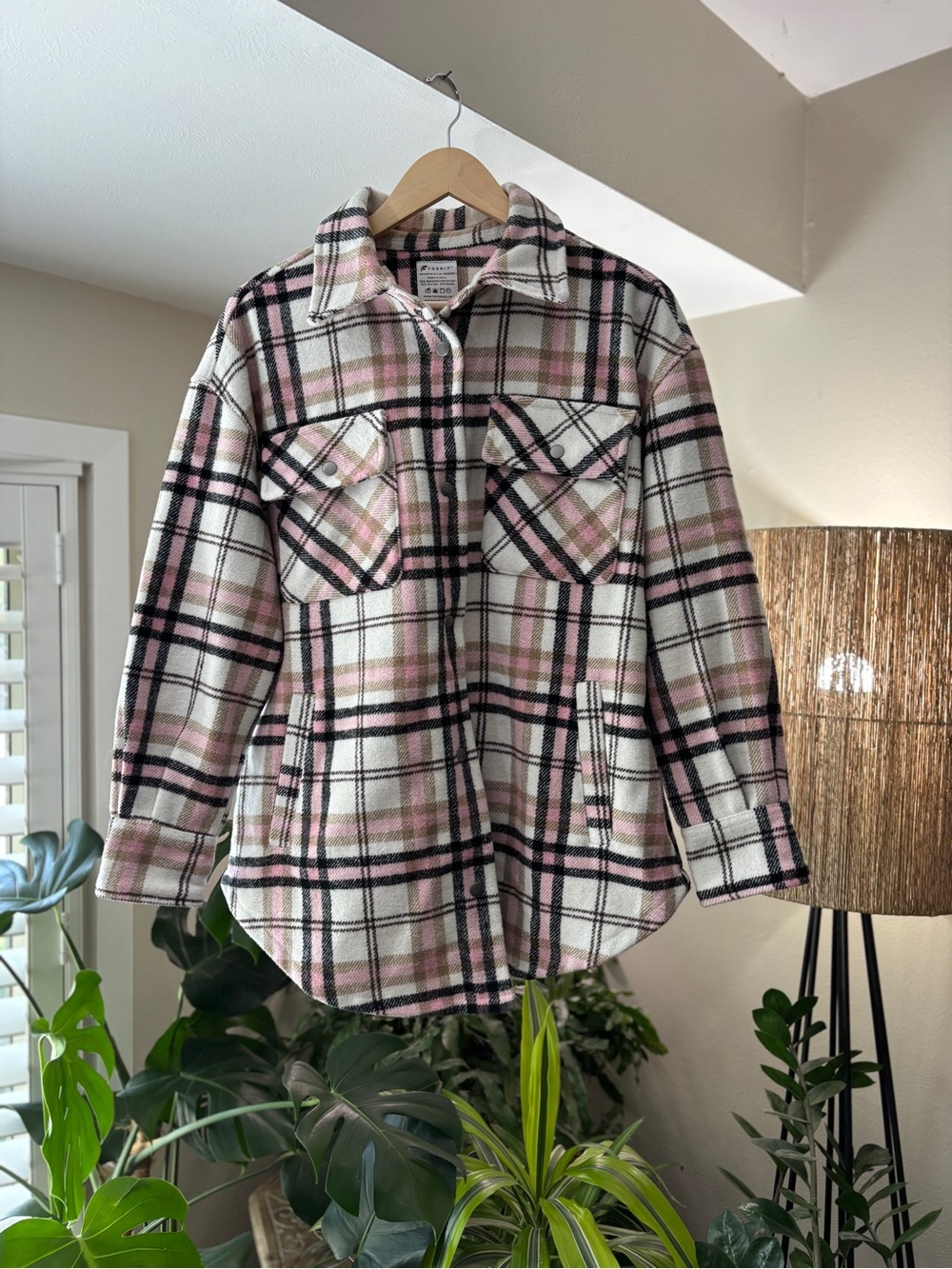 Fornia Plaid Women's Shacket Recycled Polyester Cream Pink Black Size Small EUC